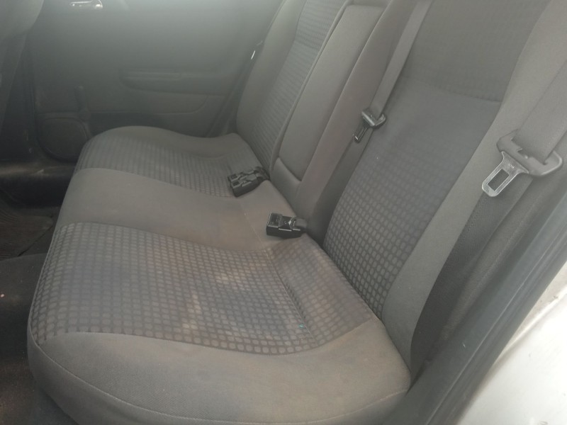 opel astra g hatchback (t98) del año 2004