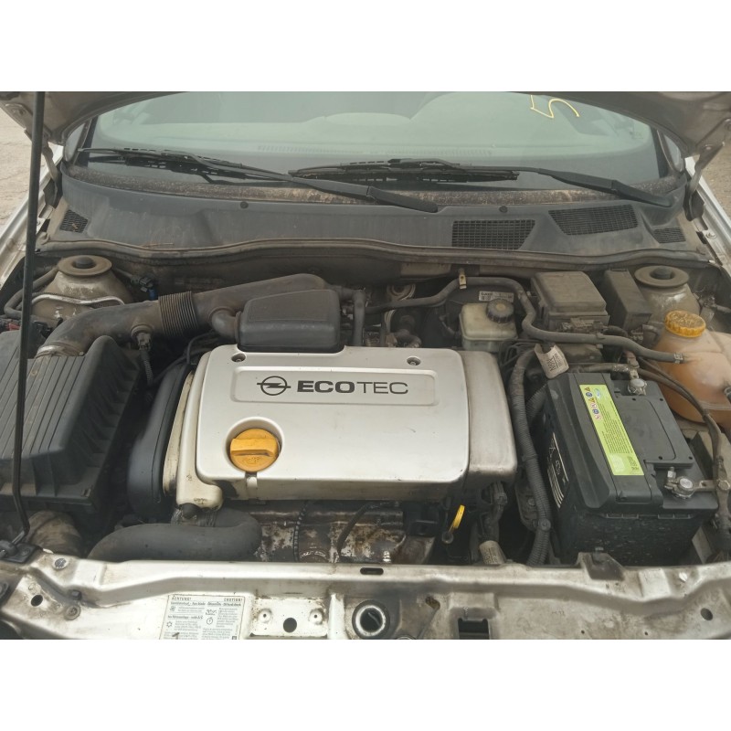 opel astra g hatchback (t98) del año 2004