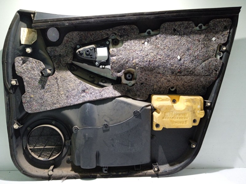 Recambio de guarnecido puerta delantera izquierda para toyota rav 4 iii (_a3_) 2.2 d 4wd (ala30_) referencia OEM IAM 6762042770B