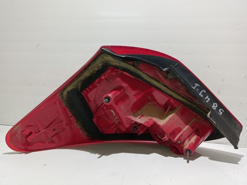 Recambio de piloto trasero derecho para toyota rav 4 iii (_a3_) 2.2 d 4wd (ala30_) referencia OEM IAM 8155142091  