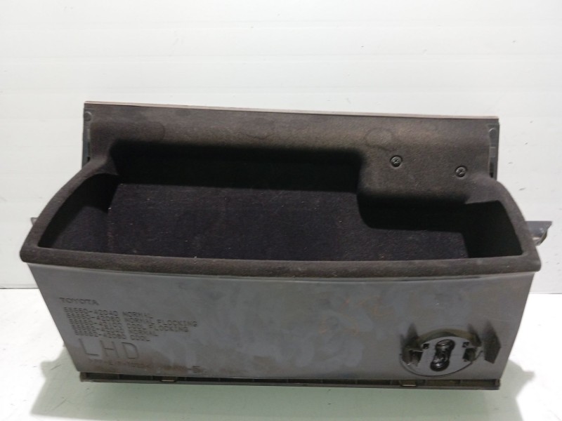 Recambio de guantera para toyota rav 4 iii (_a3_) 2.2 d 4wd (ala30_) referencia OEM IAM 5555042040  