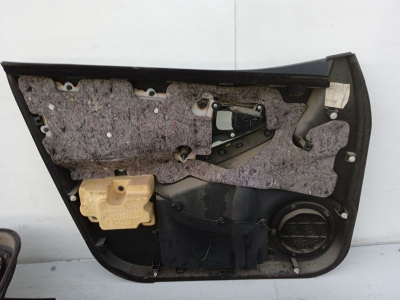 Recambio de juego tapizados / cartoneras para toyota rav 4 iii (_a3_) 2.2 d 4wd (ala30_) referencia OEM IAM 6761042770B6 6764042