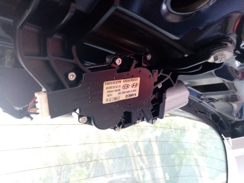 Recambio de motor limpia trasero para kia cee´d referencia OEM IAM ADOF00S2B2185  