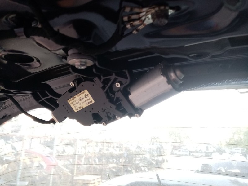 Recambio de motor limpia trasero para kia cee´d referencia OEM IAM ADOF00S2B2185  