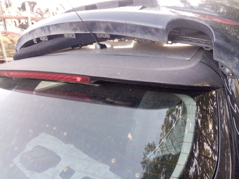 Recambio de aleron trasero para kia cee´d referencia OEM IAM P87211A2000  