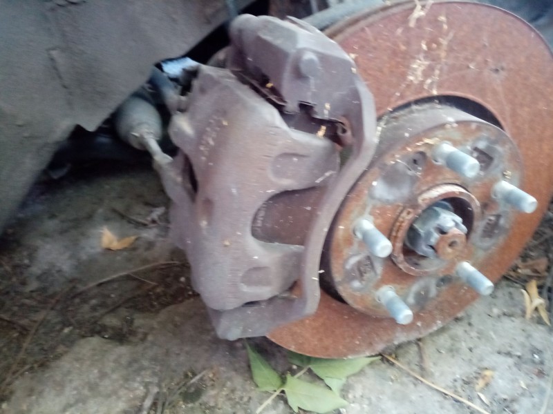 Recambio de pinza freno delantera derecha para kia cee´d referencia OEM IAM   