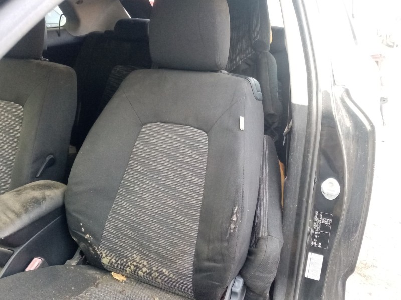 Recambio de asiento delantero izquierdo para kia cee´d referencia OEM IAM   