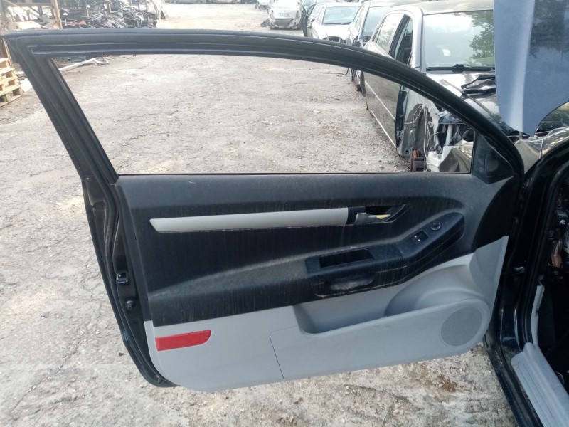 Recambio de puerta delantera izquierda para kia cee´d referencia OEM IAM   