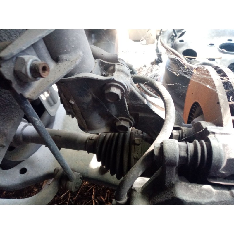 Recambio de mangueta delantera derecha para kia cee´d referencia OEM IAM   