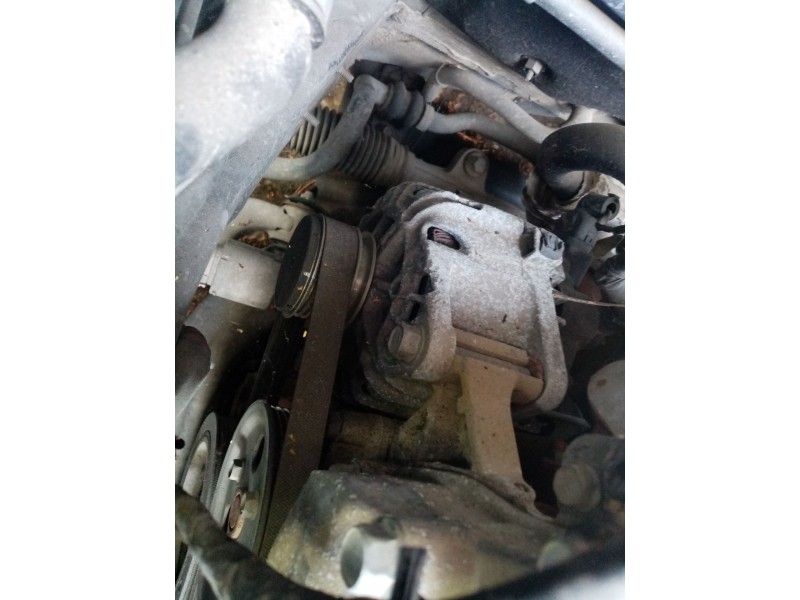 Recambio de alternador para kia cee´d referencia OEM IAM 373002A500  