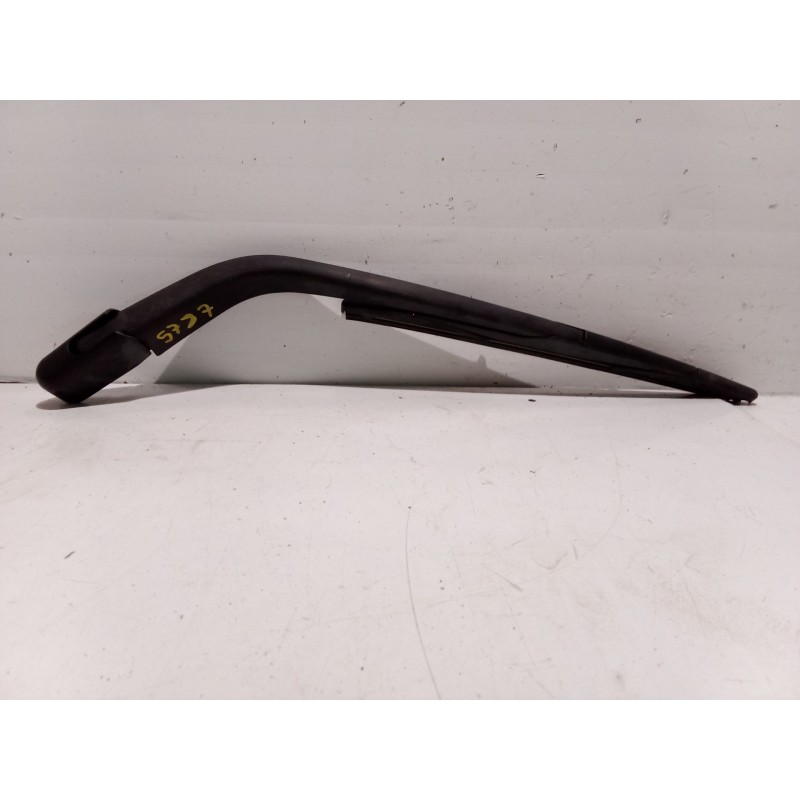 Recambio de brazo limpia trasero para hyundai i10 i (pa) 1.1 referencia OEM IAM 988110X000  