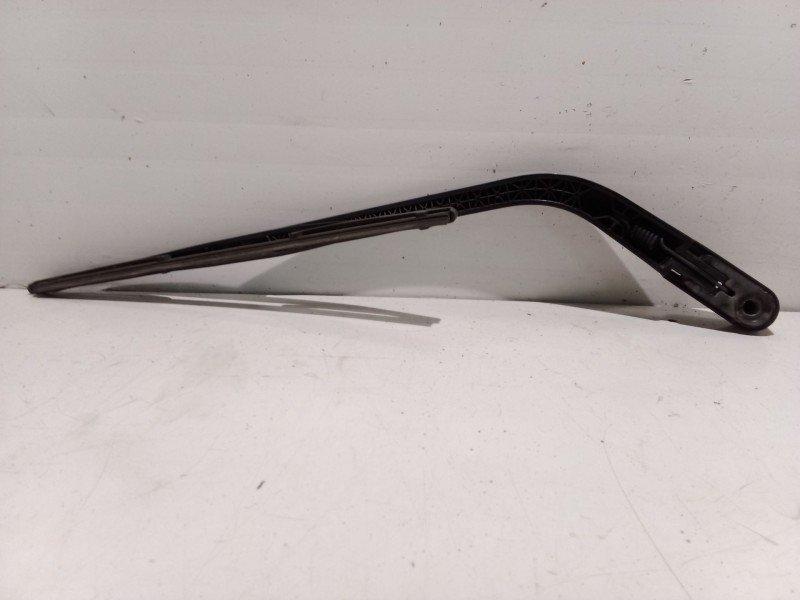 Recambio de brazo limpia trasero para hyundai i10 i (pa) 1.1 referencia OEM IAM 988110X000  