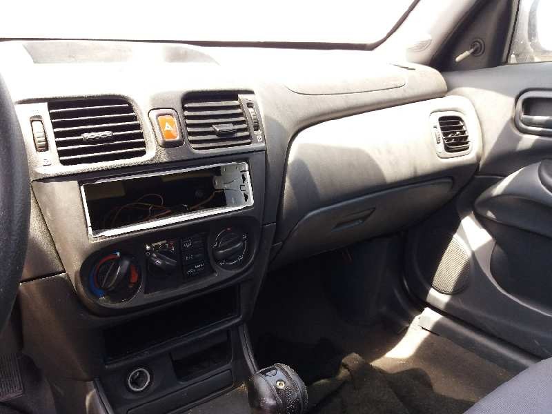 nissan almera (n16/e) 1.5 16v cat   |   0.00 - ... | 2000 | 98 cv / 72 kw del año 2000