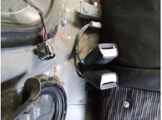 Recambio de anclaje cinturotrasero central para kia cee´d referencia OEM IAM 898301H000EQ  