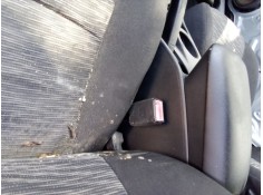 Recambio de anclaje cinturon delantero izquierdo para kia cee´d referencia OEM IAM 888301H000EQ   2