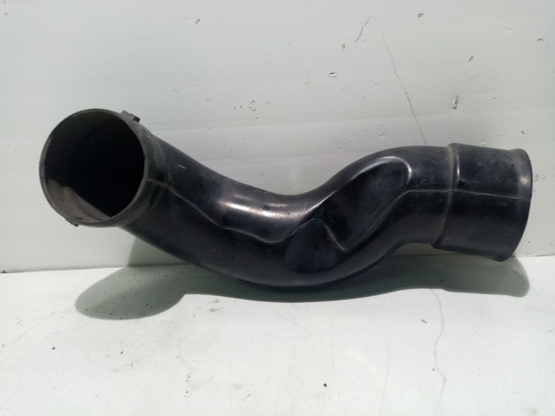 Recambio de tubo para kia cee´d referencia OEM IAM 282112H200  