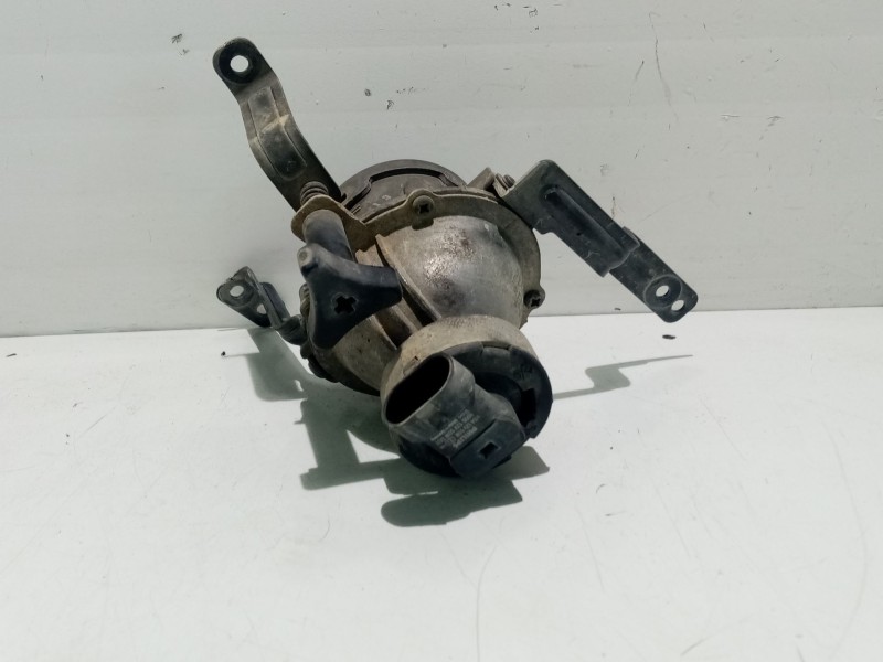 Recambio de faro antiniebla derecho para kia cee´d referencia OEM IAM 922021H500  