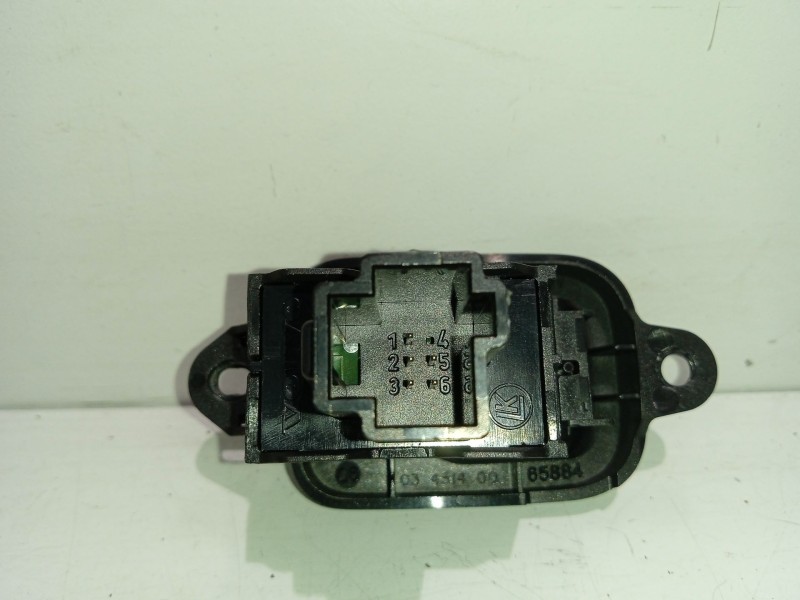 Recambio de mando elevalunas trasero derecho para volvo s40 ii (544) 2.0 d referencia OEM IAM 30658449  