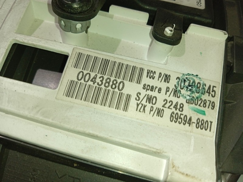 Recambio de cuadro instrumentos para volvo s40 ii (544) 2.0 d referencia OEM IAM 30710071 69594880T 