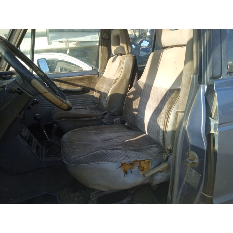 mitsubishi pajero i canvas top (l04_g) 2.5 td del año 1986