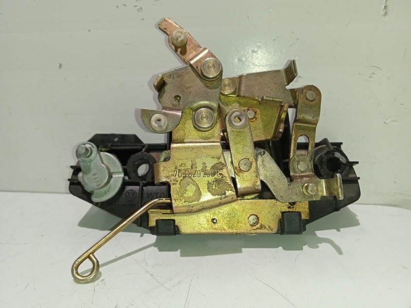 Recambio de maneta exterior porton para volkswagen caravelle referencia OEM IAM 70382923C  