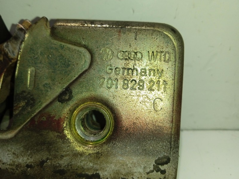 Recambio de cerradura maletero / porton para volkswagen caravelle referencia OEM IAM 701829211C  