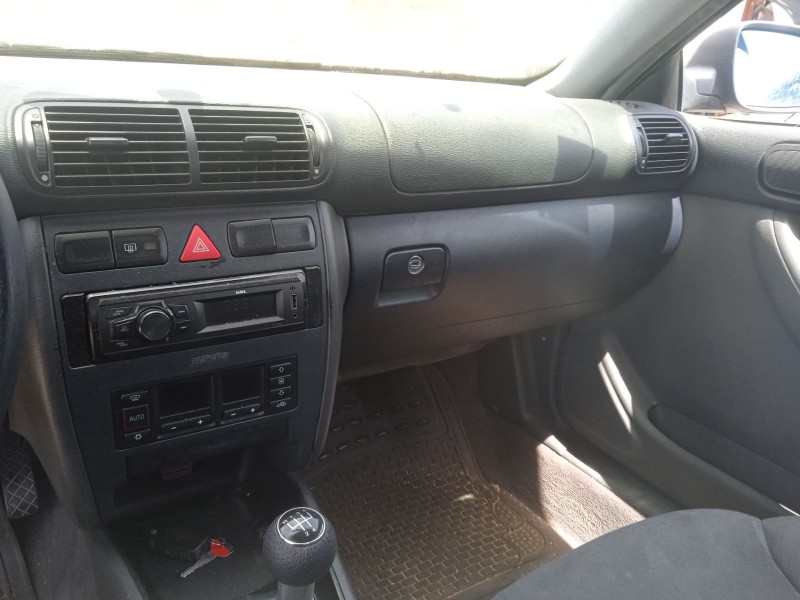 audi a3 (8l1) del año 1999