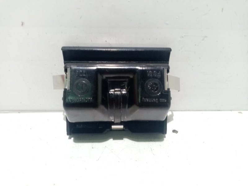 Recambio de cenicero para audi a3 (8l1) 1.9 tdi referencia OEM IAM   