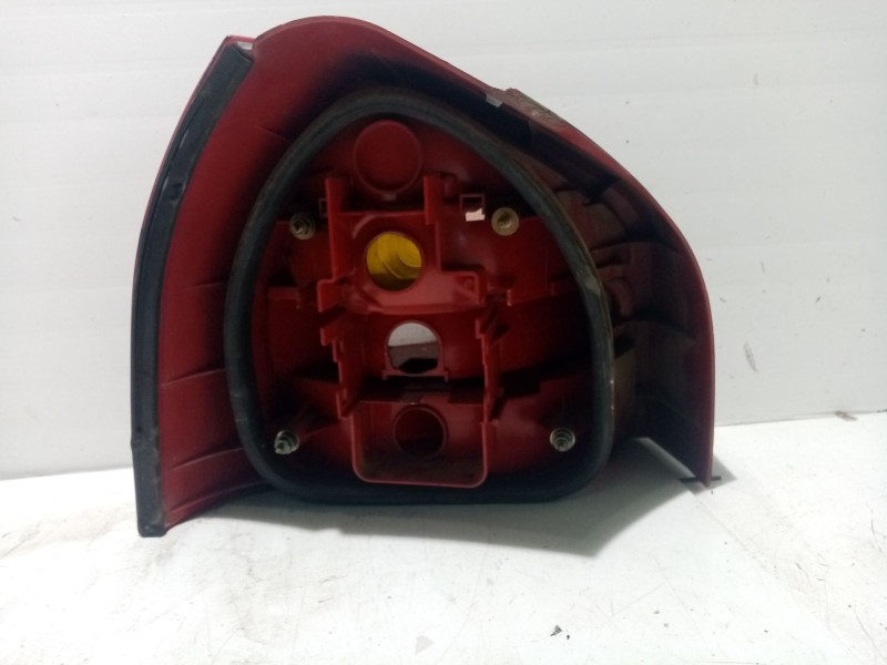 Recambio de piloto trasero derecho para audi a3 (8l1) 1.9 tdi referencia OEM IAM 8L0945096A  