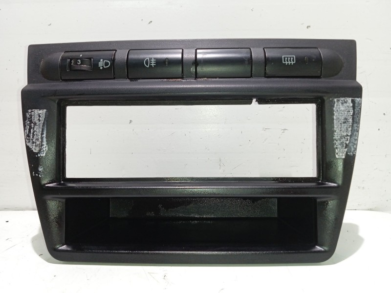 Recambio de mascara central de salpicadero para kia picanto i (sa) 1.1 referencia OEM IAM SA84602A  