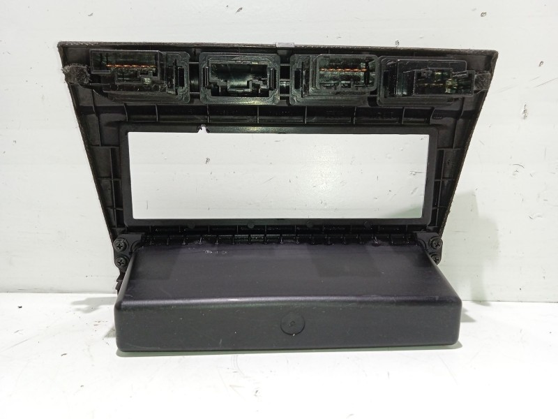 Recambio de mascara central de salpicadero para kia picanto i (sa) 1.1 referencia OEM IAM SA84602A  