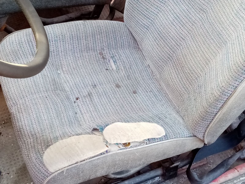 Recambio de asiento delantero izquierdo para seat terra (24) 1.4 d referencia OEM IAM   