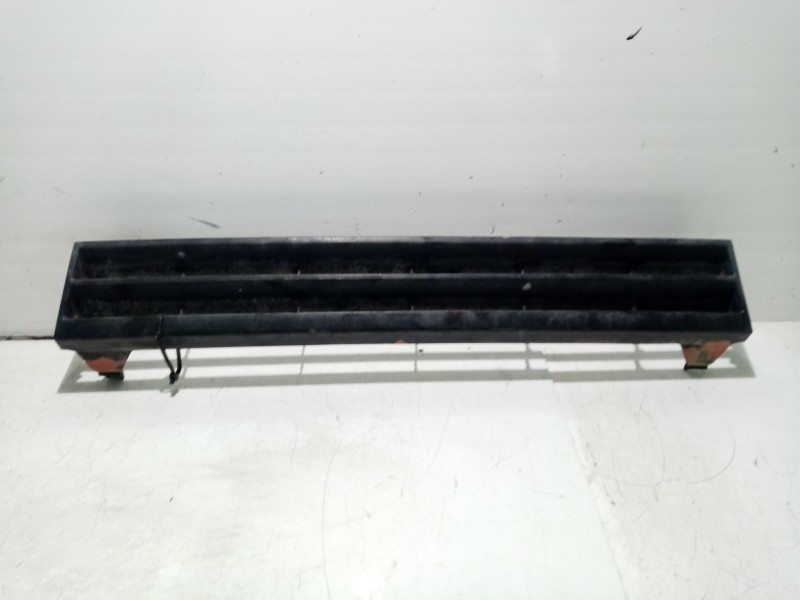 Recambio de rejilla delantera para seat terra (24) 1.4 d referencia OEM IAM   