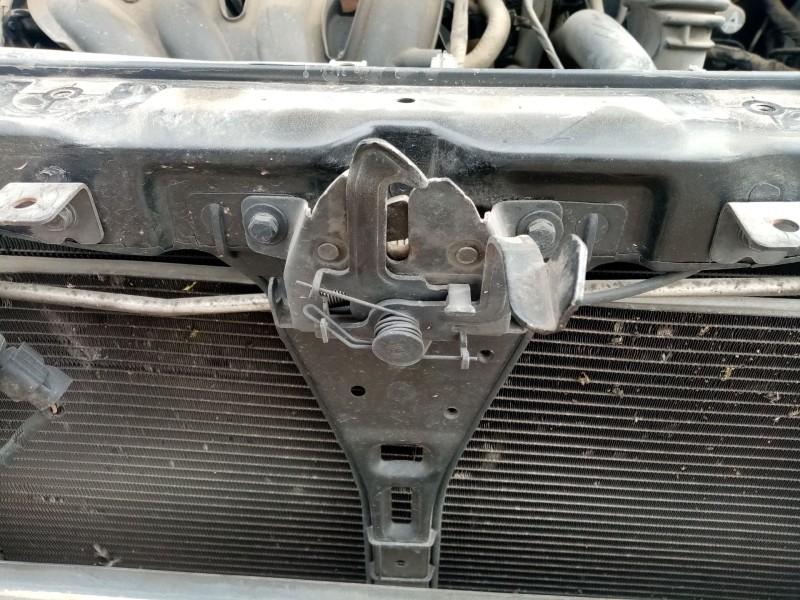 Recambio de cerradura capot para kia cee´d hatchback (ed) 1.4 cvvt referencia OEM IAM 811301H200  