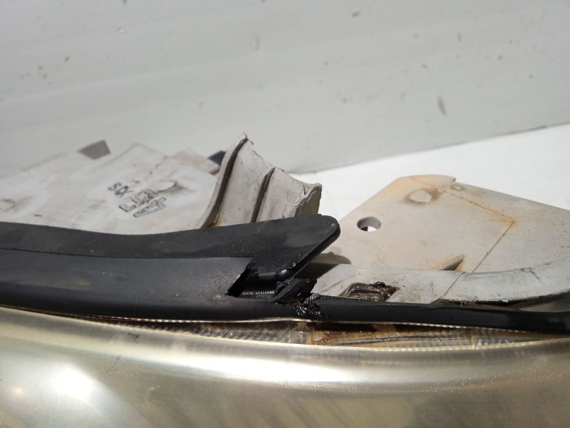 Recambio de faro izquierdo para kia carnival ii (gq) 2.9 crdi referencia OEM IAM 0K54E51040A  