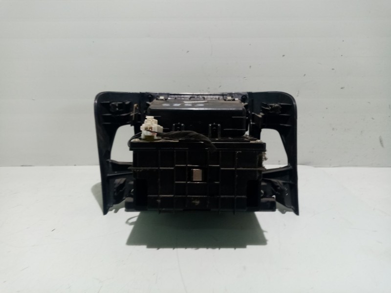 Recambio de cenicero para kia cee´d hatchback (ed) 1.4 cvvt referencia OEM IAM 847071H050  