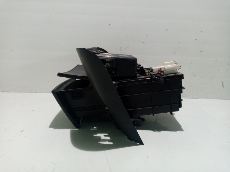 Recambio de cenicero para kia cee´d hatchback (ed) 1.4 cvvt referencia OEM IAM 847071H050  