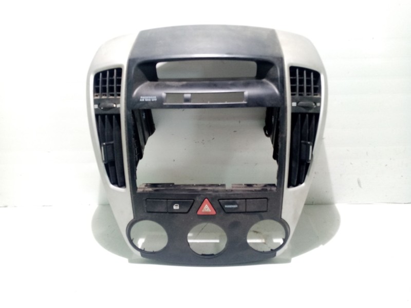 Recambio de mascara central de salpicadero para kia cee´d hatchback (ed) 1.4 cvvt referencia OEM IAM 847401H005  