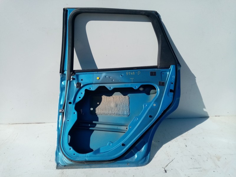 Recambio de puerta trasera derecha para ford focus ii referencia OEM IAM 1702418  