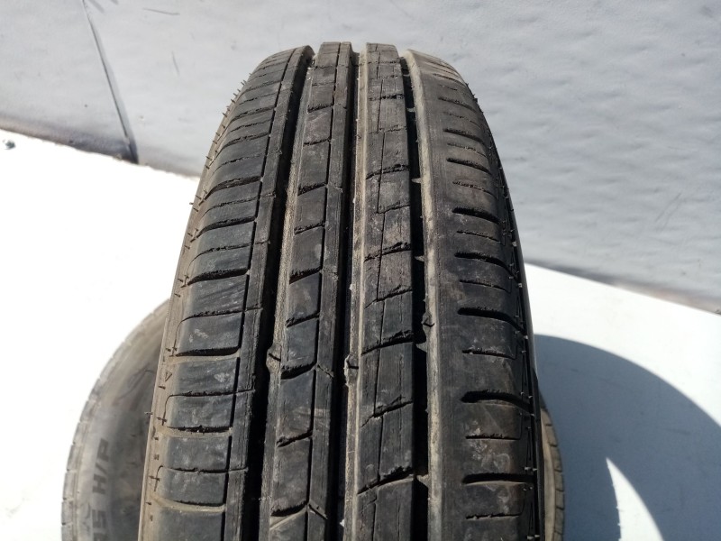 Recambio de neumatico para seat terra (24) 1.4 d referencia OEM IAM 14580R13  