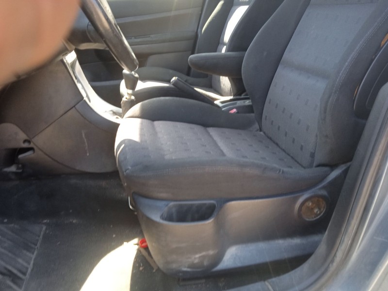 peugeot 307 sw (3h) del año 2004