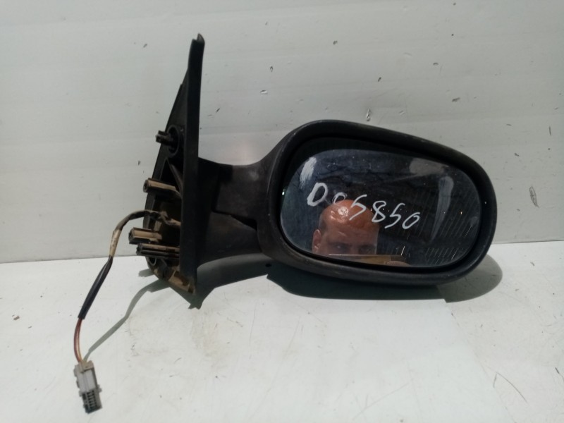 Recambio de retrovisor derecho para nissan micra iii (k12) 1.2 16v referencia OEM IAM   