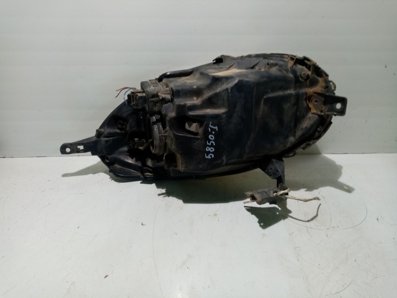 Recambio de faro izquierdo para nissan micra iii (k12) 1.2 16v referencia OEM IAM 26060BC500  