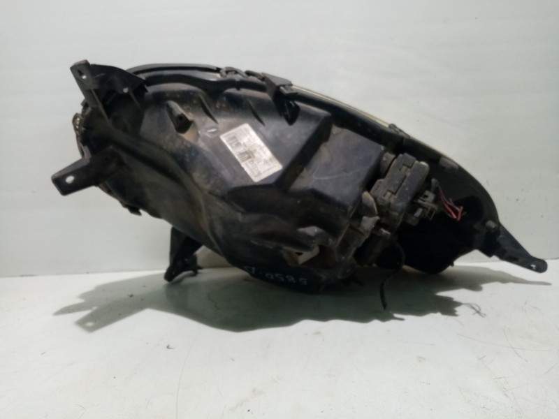 Recambio de faro derecho para nissan micra iii (k12) 1.2 16v referencia OEM IAM 26010BC500  