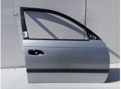 Recambio de puerta delantera derecha para toyota avensis t22 referencia OEM IAM   