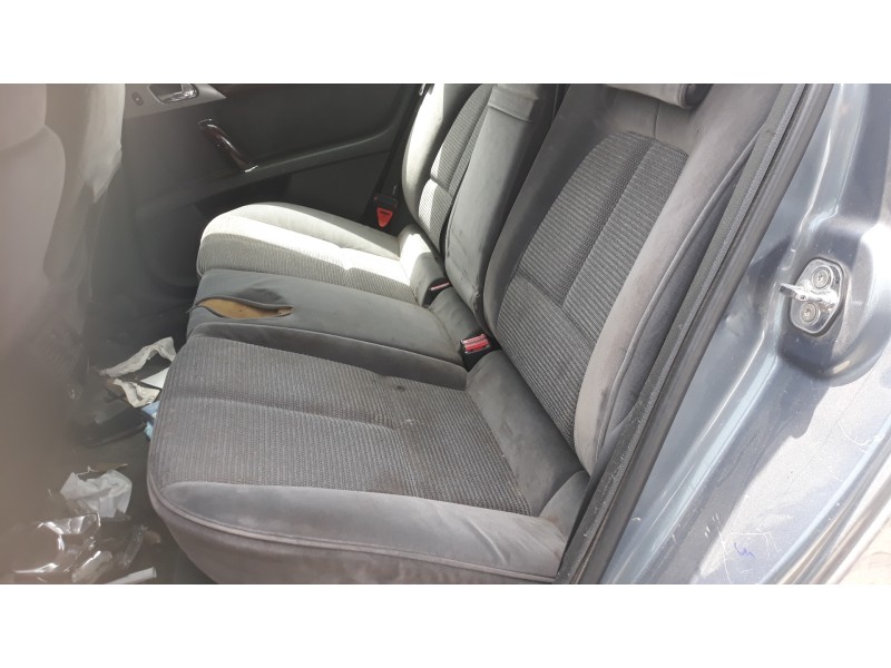 peugeot 407 sw 2.0 16v hdi fap cat (rhr / dw10bted4)   |   0.04 - ... | 2004 | 136 cv / 100 kw del año 2004