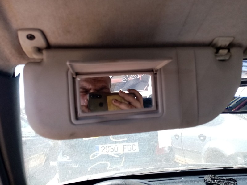 Recambio de parasol izquierdo para peugeot 106 ii (1a_, 1c_) 1.5 d referencia OEM IAM 8143GA  