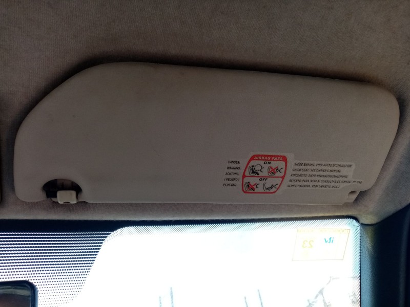 Recambio de parasol derecho para peugeot 106 ii (1a_, 1c_) 1.5 d referencia OEM IAM 8143GA  