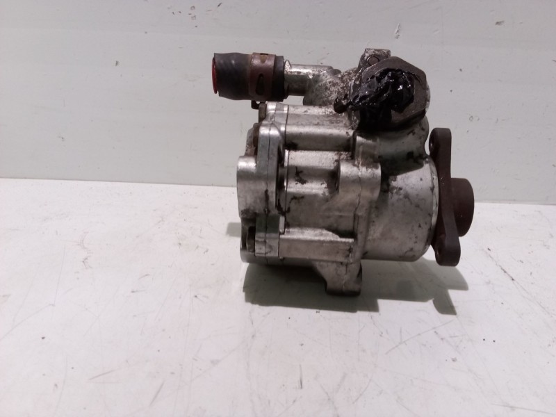 Recambio de bomba servodireccion para renault master ii phase 2 caja cerrada referencia OEM IAM 8200193992  7691955329