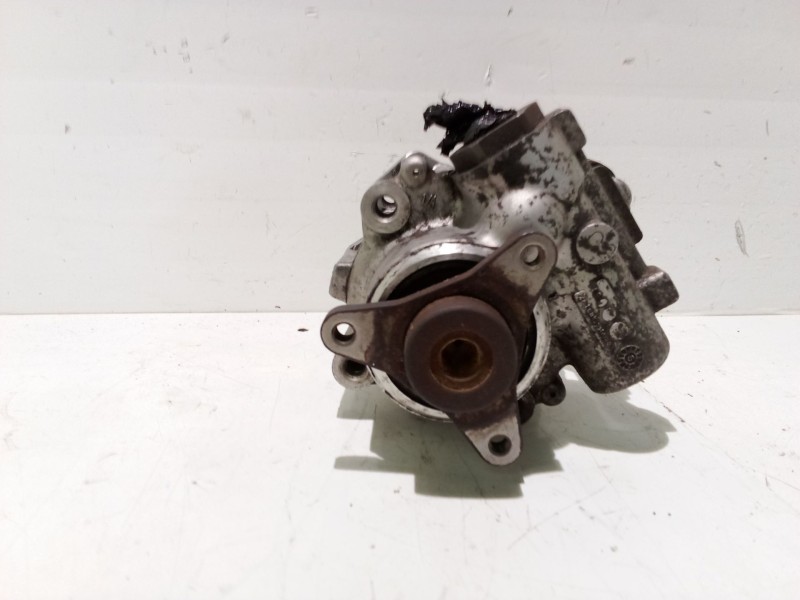 Recambio de bomba servodireccion para renault master ii phase 2 caja cerrada referencia OEM IAM 8200193992  7691955329